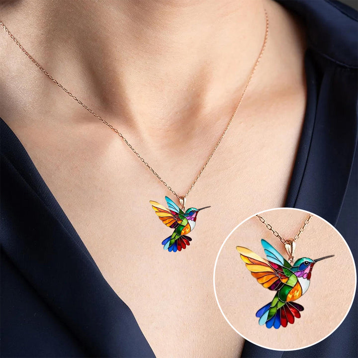 Collier coloré avec des colibris
