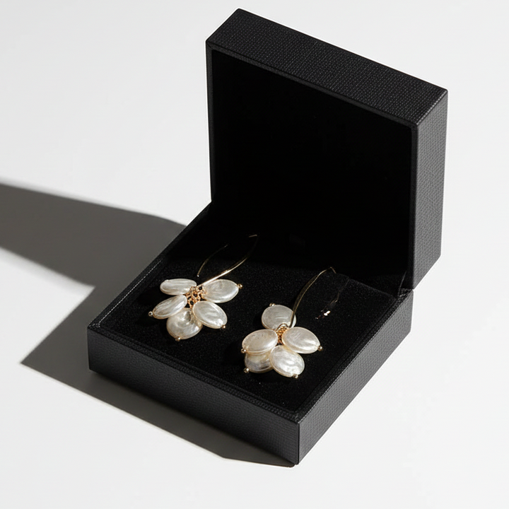 Boucles d'oreilles élégantes en perles et cristaux