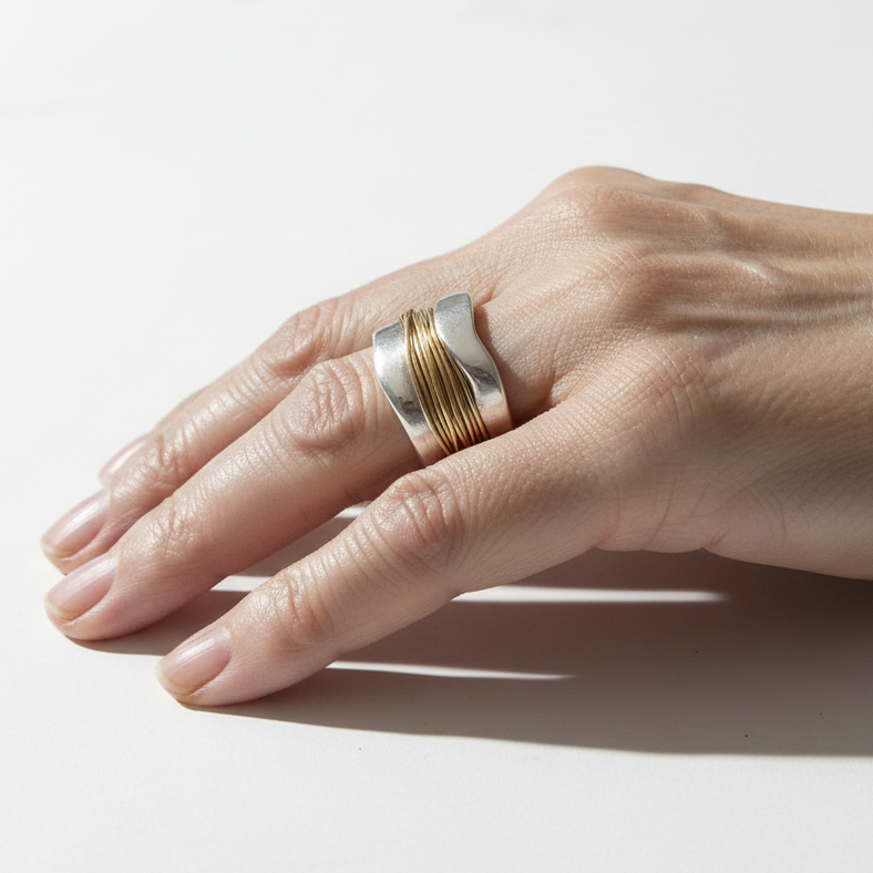 Bague en fils d'or argenté