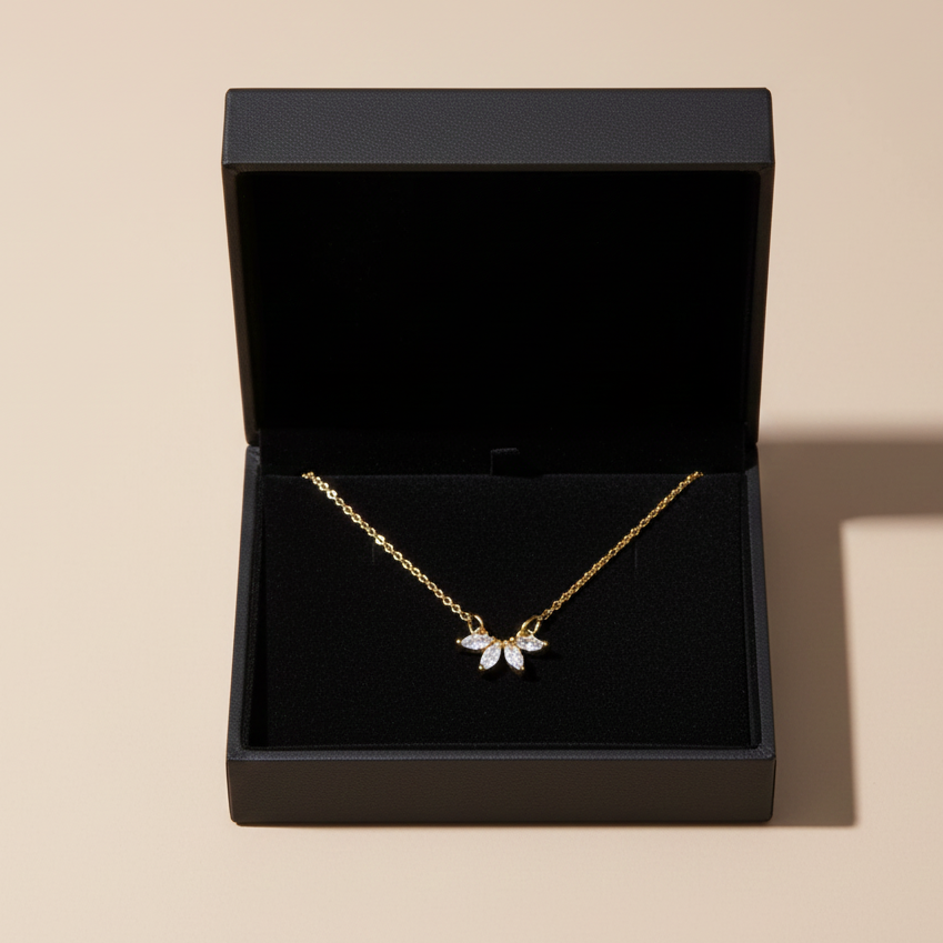 Collier Feuille en Cristal