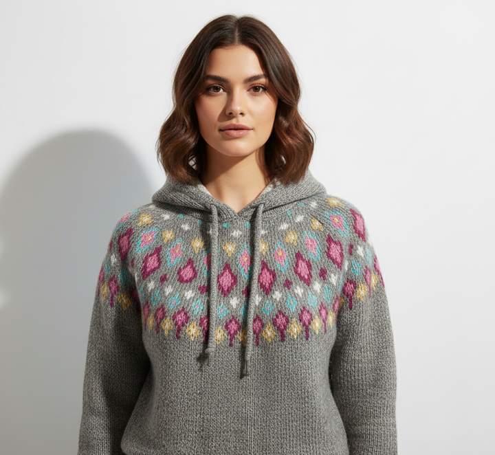 Liv | Pull à capuche en maille