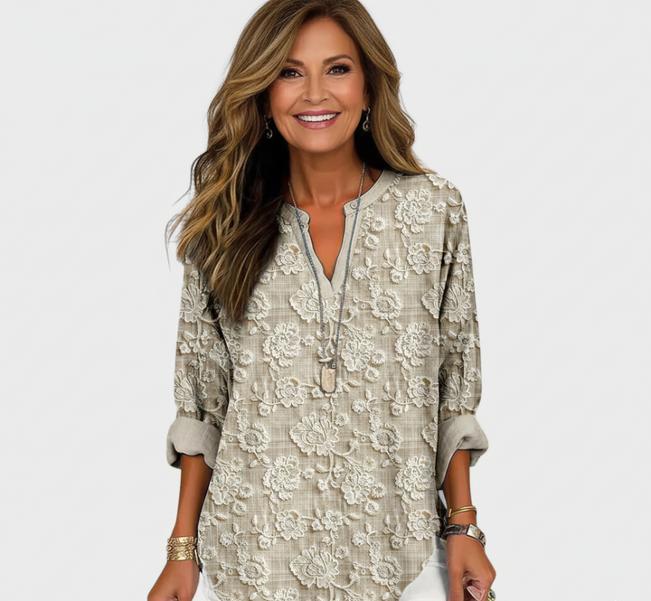 Celara – Blouse Confort Intemporelle